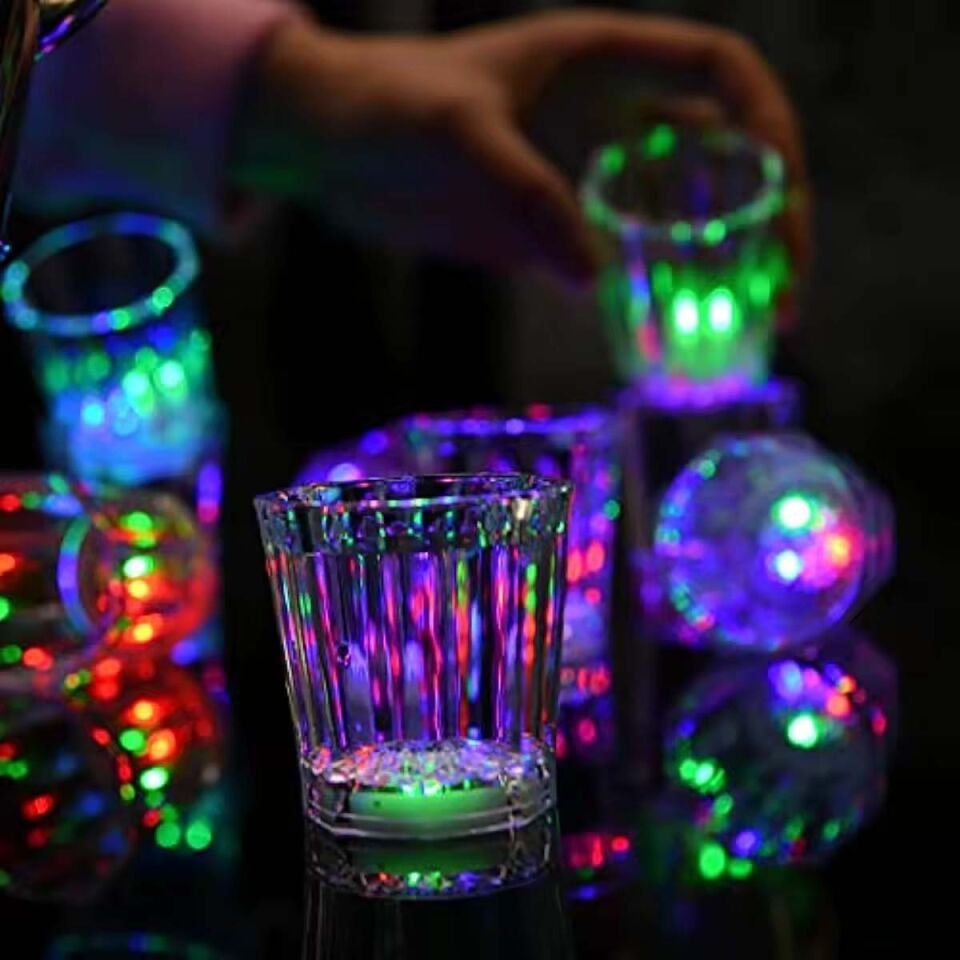 Renkli Led Parlayan Fiber Optik Glow Işıklı Bardak 5,5 x 5,5 cm 1 Adet