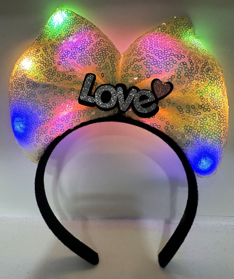 LED Işıklı Love Yazılı Sarı Fiyonk Taç – Kız Çocuk Parti Tacı